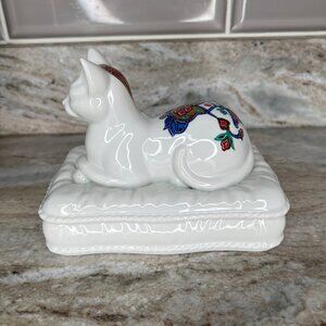 Vintage Elizabeth Arden Byzantium Egyptian Cat Trinket box Made in Japan